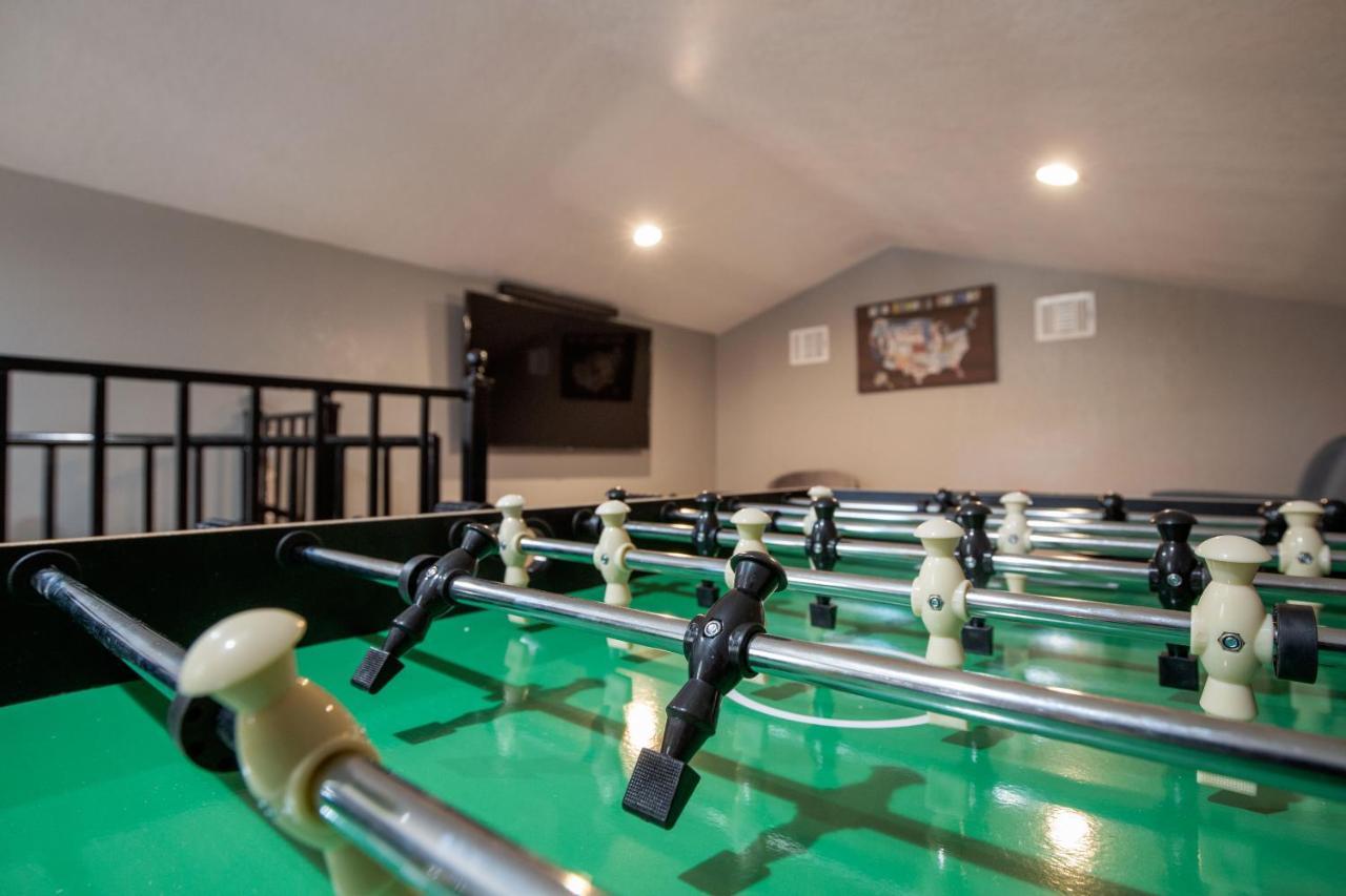 Cyc Mega House With Bbq Gazebo *